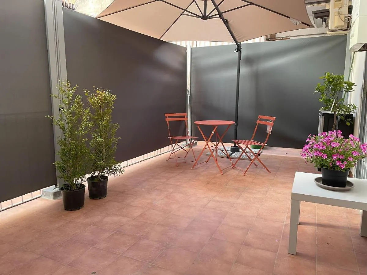 Dr House Apartment Aeroporto di Catania Fontana Rossa