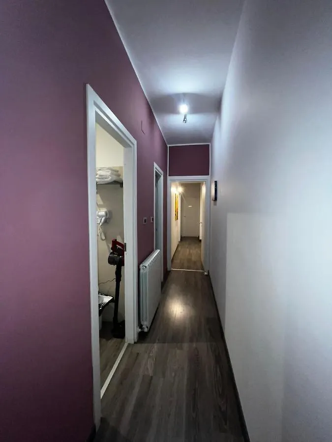 Dr House Apartment Aeroporto di Catania Fontana Rossa